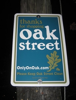 OakStreetSignNightAug08